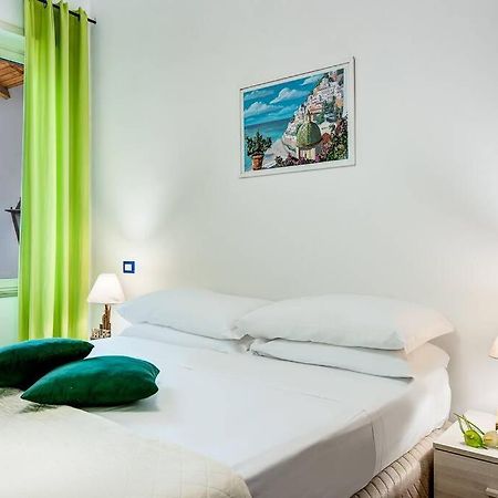 סורנטו Gocce Villas - Joes Flat 1 Modern מראה חיצוני תמונה